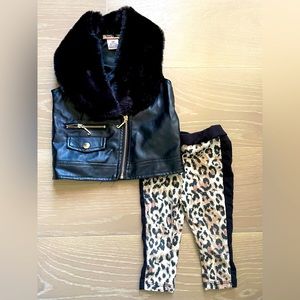 Juicy Couture Baby Girl Vest and Leggings Set (12 months)